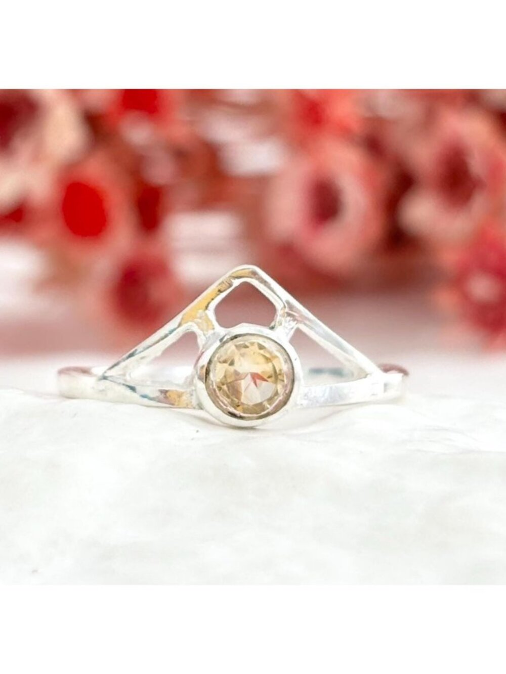 Minimalist Dainty Citrine Gemstone Sterling Silver 925 Vintage Ring - sz 6.25